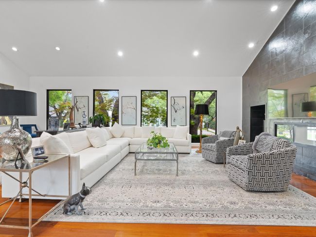 5512 Bent Tree Dr, House other with 4 bedrooms, 5 bathrooms and null parking in Dallas TX | Image 24