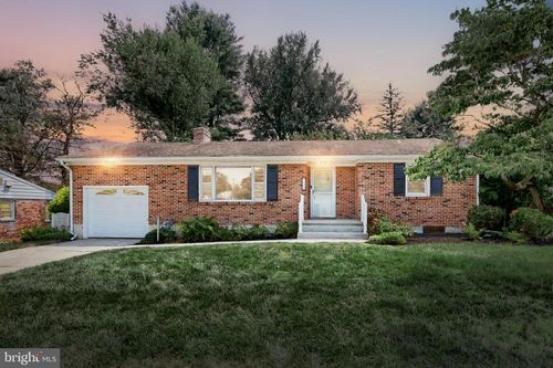 408 W Beaver St, Hallam, PA, 17406-1206 | Card Image