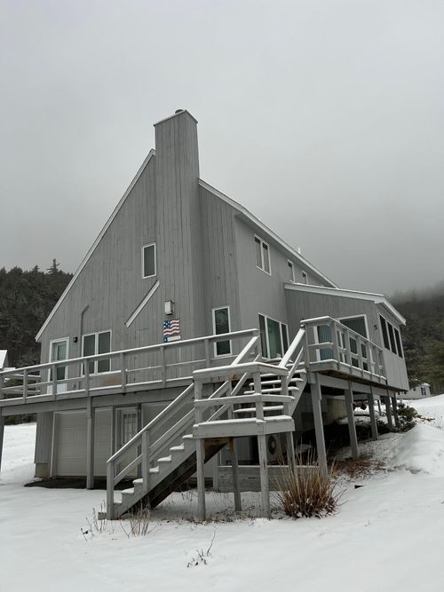 5 Ledgeview Way, Plymouth, NH, 03264-3058 | Card Image