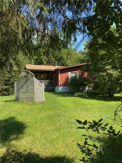 42 Wegman Road, Rockland, NY, 12756 | Card Image