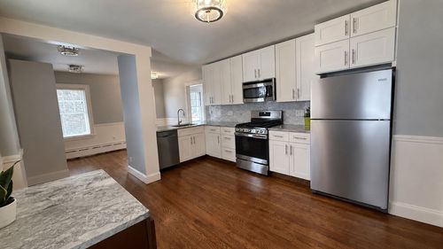 15 Agawam Rd, Waban, MA, 02468-1302 | Card Image