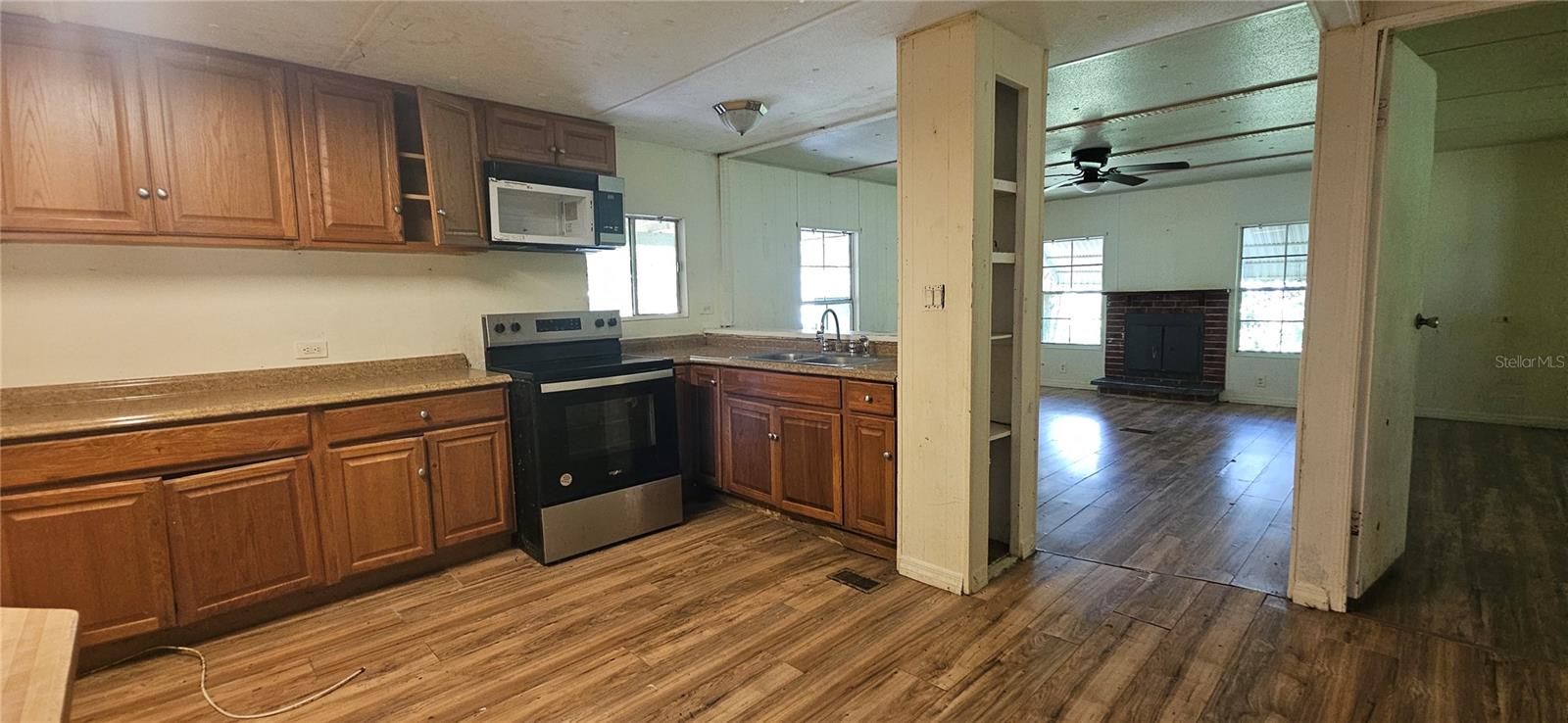 Residential in INTERLACHEN 4