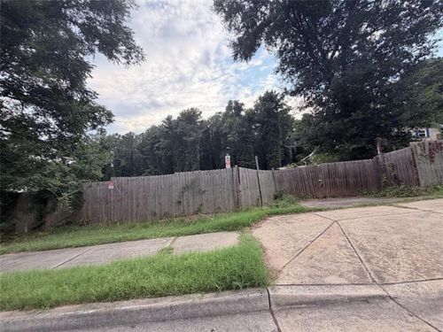 879 S Hairston Road S, Stone Mountain, GA, 30088 | Card Image