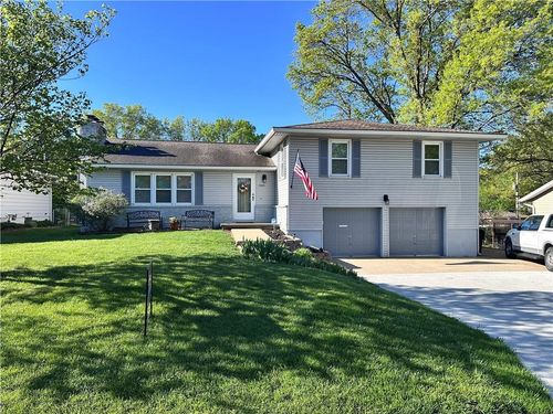 12121 E 39th Ter S, Independence, MO, 64052-2405 | Card Image