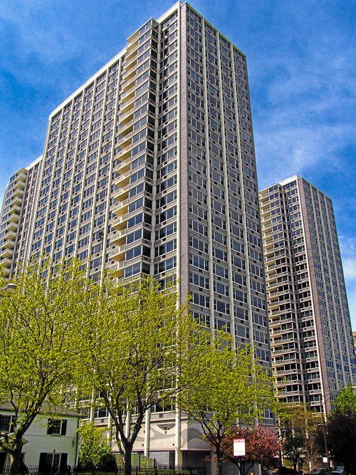 735-4250 Marine Dr, Chicago, IL, 60613-1760 | Card Image