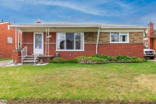 18036 Summer Ln N, Fraser, MI, 48026-4638 | Card Image