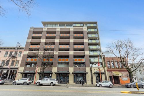 806-718 Main St, Vancouver, BC, V6A0B1 | Card Image