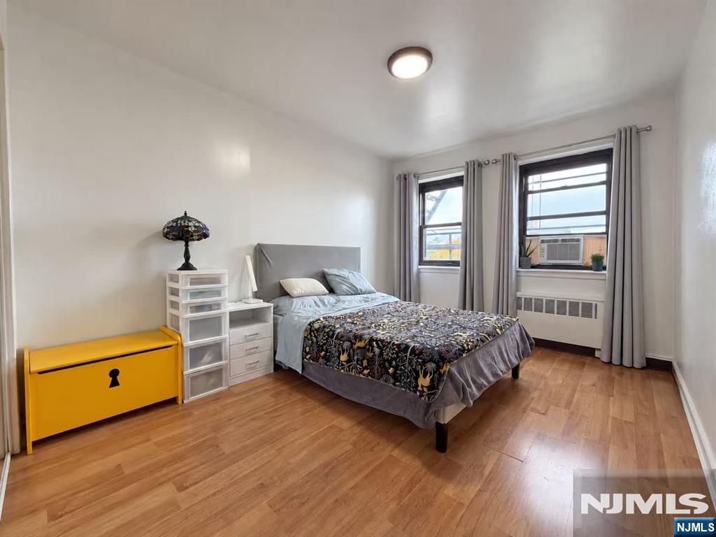 Residential Lease in Fort Lee