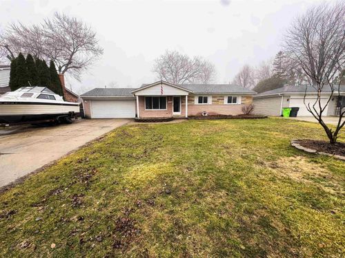 39189 Clearview St, Harrison Township, MI, 48045-1822 | Card Image