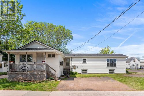 365 North Market Street, Summerside, PE, C1N1L7 | Card Image