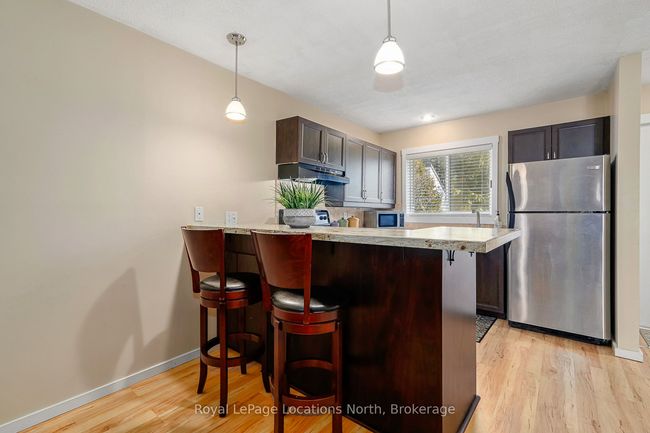 440 Oxbow Cres, Condo with 3 bedrooms, 2 bathrooms and 1 parking in Collingwood ON | Image 11