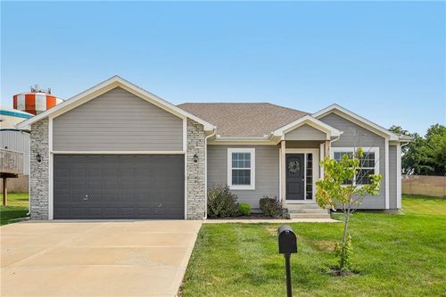 1801 Nw Hilltop Ct, Grain Valley, MO, 64029-7734 | Card Image