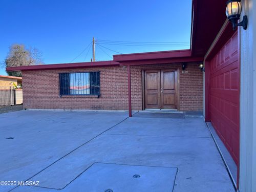 7130 E 30th St, Tucson, AZ, 85710-5710 | Card Image