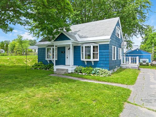 29 Sterling St, Waterville, ME, 04901-5032 | Card Image