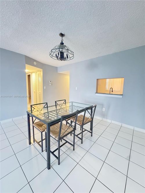115j-2800 Somerset Dr, Lauderdale Lakes, FL, 33311-9306 | Card Image