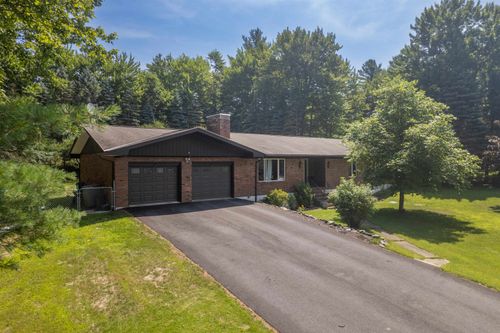 156 David Rd, Rutland, VT, 05701-9152 | Card Image