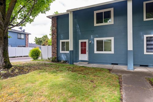 apt-1-2243 Poplar Dr, Medford, OR, 97504-5277 | Card Image