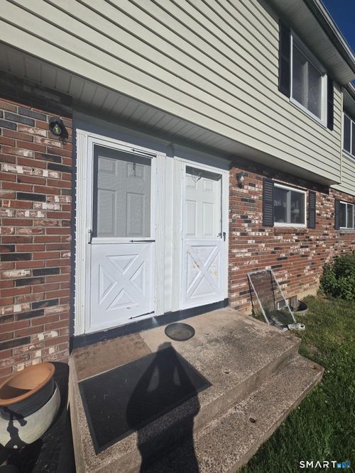 4f-461 Spring St, Naugatuck, CT, 06770-1962 | Card Image