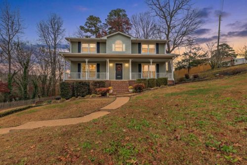 3609 Glen Oaks Dr, East Ridge, TN, 37412-1421 | Card Image