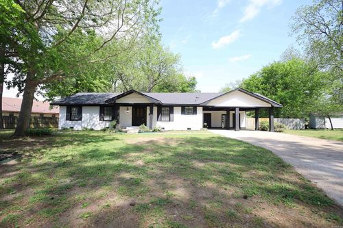 612 Circle Dr, Trumann, AR, 72472-2701 | Card Image