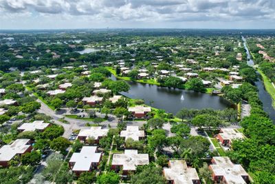 9951 - 9951 Nw 7th St, Townhouse with 2 bedrooms, 2 bathrooms and null parking in Plantation FL | Image 1