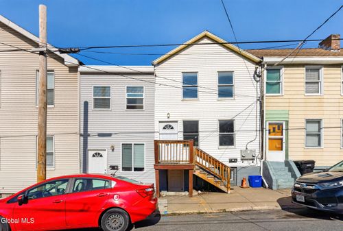 61 14th St, Troy, NY, 12180-4209 | Card Image