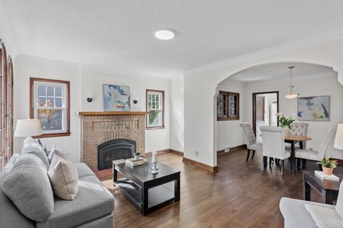 620 Upton Ave S, Minneapolis, MN, 55405-1949 | Card Image