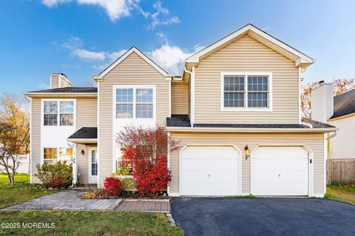 51 Sherrybrooke Dr, Howell, NJ, 07731-3122 | Card Image