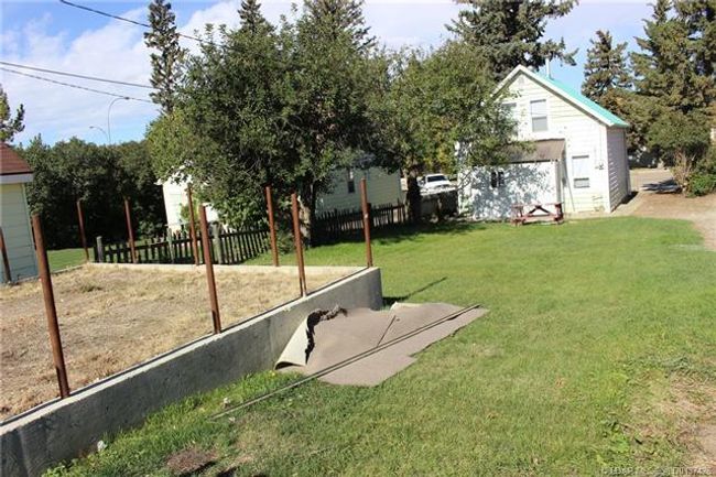 223 Highway Avenue, Home with 2 bedrooms, 1 bathrooms and 2 parking in Picture Butte AB | Image 19