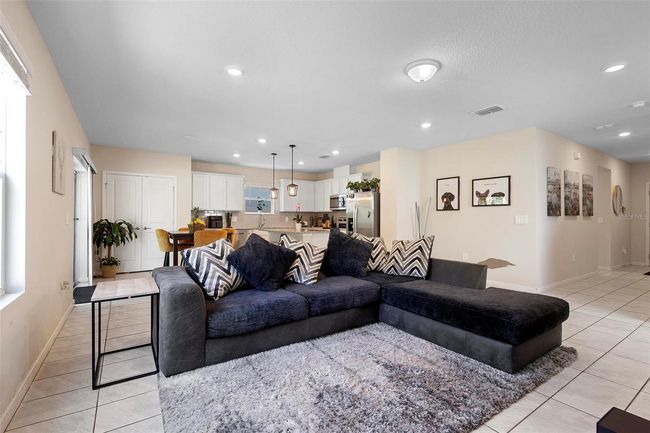 1105 Grand Hammock Ct, House other with 4 bedrooms, 3 bathrooms and null parking in KISSIMMEE FL | Image 32