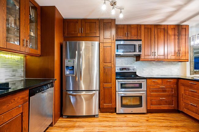118 Springfield Dr, House other with 4 bedrooms, 2 bathrooms and 2 parking in Aldergrove BC | Image 4