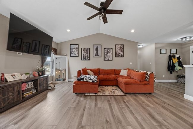 5116 Ruhd St, House other with 3 bedrooms, 2 bathrooms and null parking in Cedar Rapids IA | Image 4