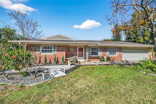 1245 N Pineapple Ln, Eustis, FL, 32726-7387 | Card Image