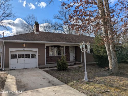 217 Wells Mill Rd, Waretown, NJ, 08758-2609 | Card Image