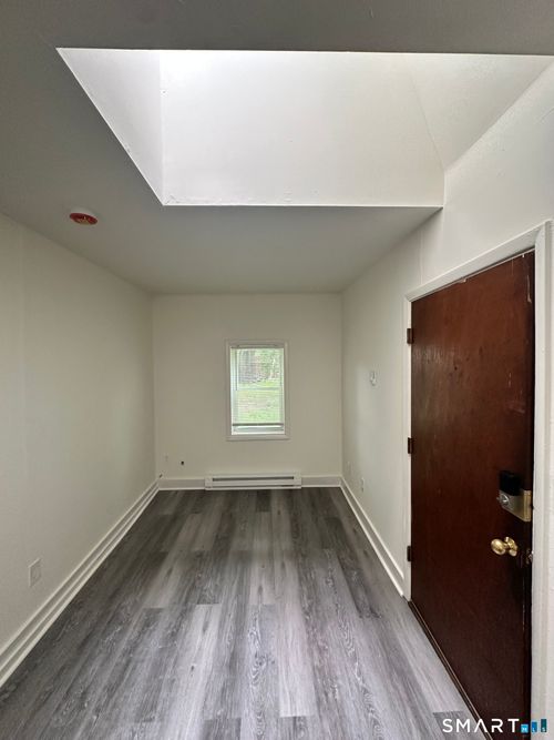 4-7 Prest St, New London, CT, 06320-5625 | Card Image