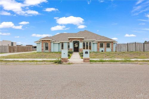 2601 Moreno Sr, Edinburg, TX, 78541-5425 | Card Image