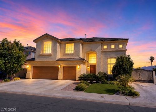 6800 Fruit Flower Avenue, Las Vegas, NV, 89130 | Card Image