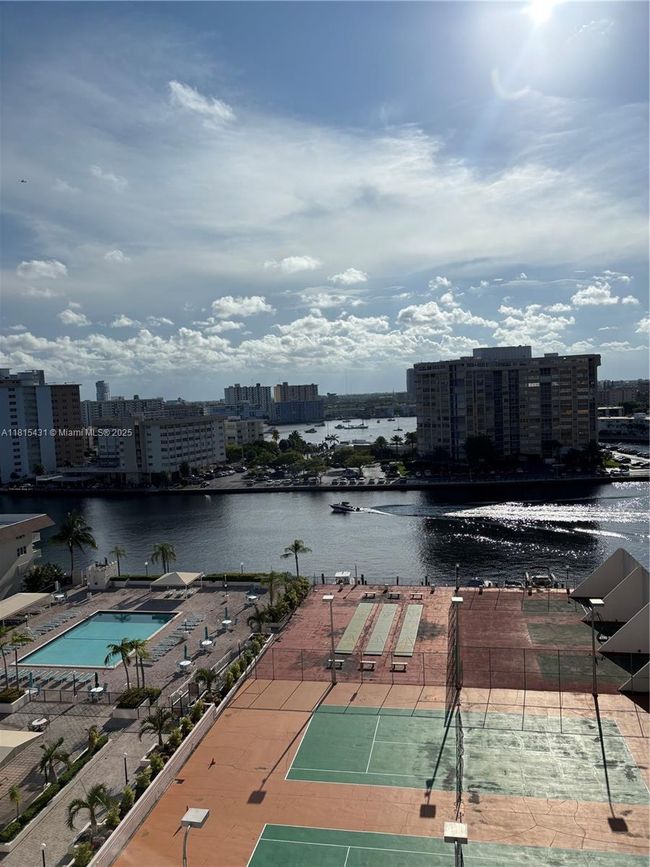 APT-11I - 1865 S Ocean Dr, Condo with 1 bedrooms, 2 bathrooms and null parking in Hallandale Beach FL | Image 11