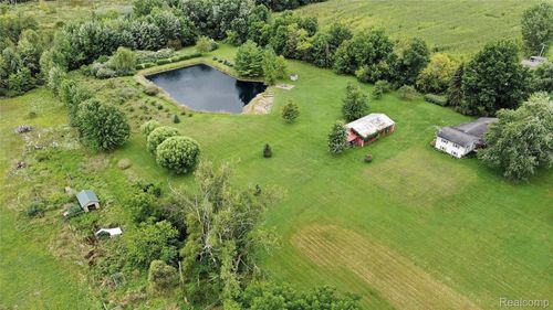 10755 Sober Rd, Webberville, MI, 48892-9512 | Card Image