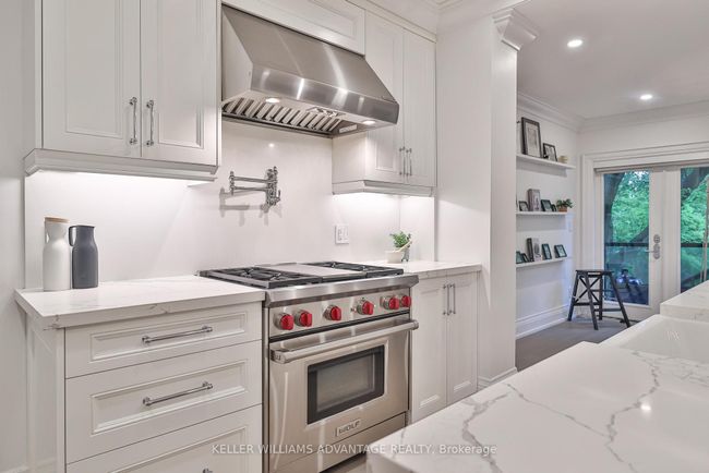 37 Farnham Ave, House other with 5 bedrooms, 5 bathrooms and 1 parking in Toronto ON | Image 8
