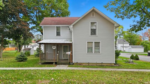 819 S Peters St, Garrett, IN, 46738-1918 | Card Image