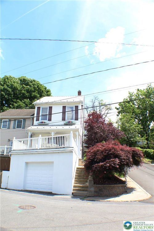 1020 Moravia St, BETHLEHEM, PA, 18015-4544 | Card Image