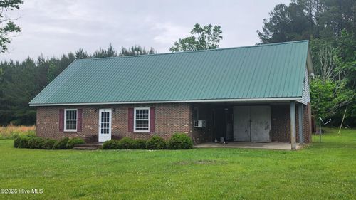 581 Hallsboro Rd, Clarkton, NC, 28433-7195 | Card Image