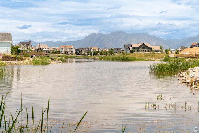 4947 W Calton Ln, Townhouse with 3 bedrooms, 3 bathrooms and 4 parking in South Jordan UT | Image 26