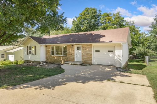 816 N Spruce St, Harrison, AR, 72601-2728 | Card Image