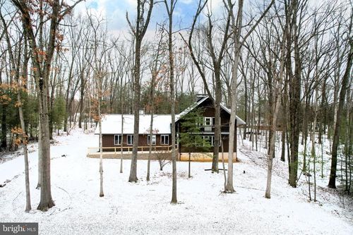 637 Crandall Dr, STATE COLLEGE, PA, 16803-1212 | Card Image