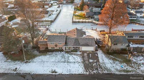 38027 Mallast St, Harrison Township, MI, 48045-2720 | Card Image