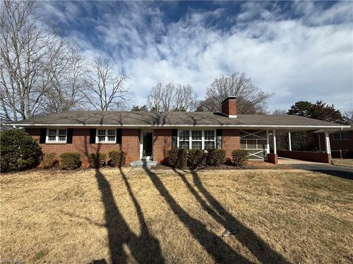 2323 Frederick Dr, Winston-Salem, NC, 27103-5504 | Card Image