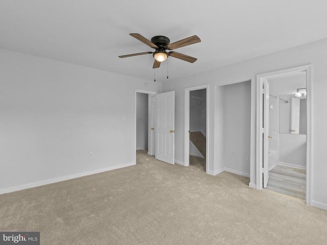 22937 Whitehall Ter, Townhouse with 4 bedrooms, 3 bathrooms and null parking in STERLING VA | Image 18