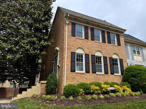 7431 Hallcrest Dr, MCLEAN, VA, 22102-2928 | Card Image